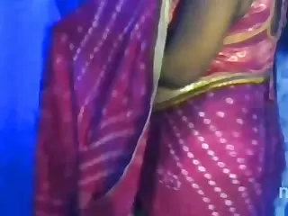 Downcast Bhabhi Gets Aroused by Reckoning for Self Cam Sex